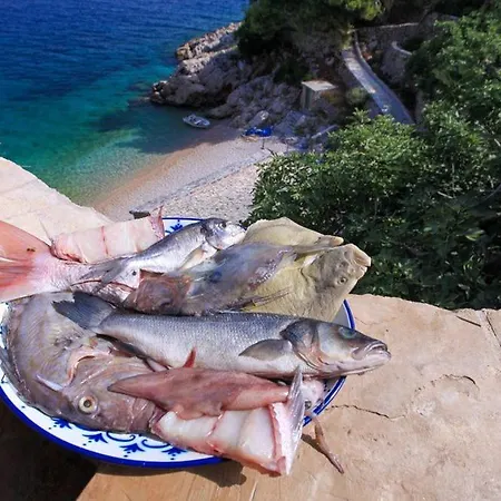 Robinson Marko Apartment *