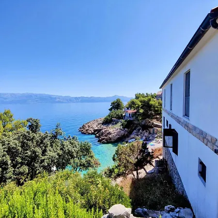 Robinson Marko Apartment Gdinj